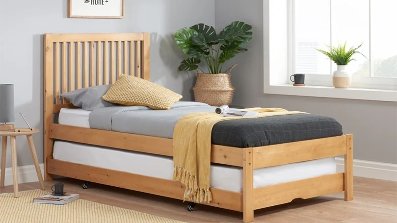 en bild av Buxton Pine Wooden Guest Bed Frame